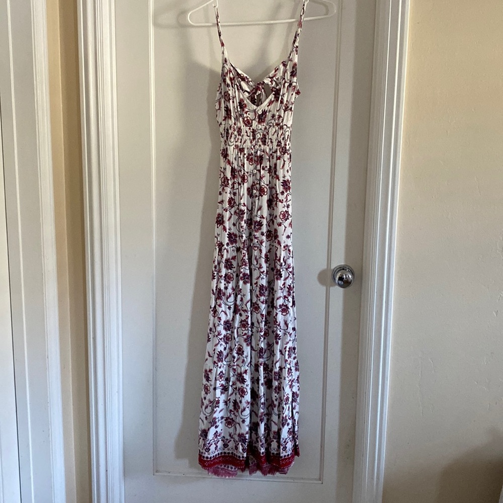 Summer floral maxi dress, with open back